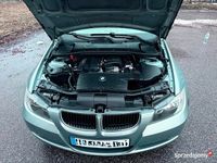 Używany BMW 318 129 KM (94 kW) 2007 Srebrny Sedan/Limuzyna