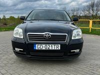 używany Toyota Avensis 