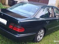 używany Mercedes E320 W2102 CDI Avantgarde 1999