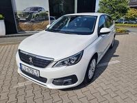 Używany Peugeot 308 SW Active 130 KM (95 kW) 2021 Biały Kombi