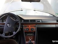 Używany Mercedes 230 1992