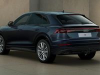 Używany Audi Q8 Ambiente 286 KM (210 kW) 2025 Niebieski SUV
