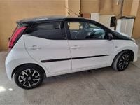 używany Toyota Aygo selection piano black DAB+ . z 12.2021 . BOGATA WERSJA .