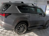 używany Lexus LX570 3.4dm 409KM 2023r. 8 230km