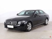 Używany Mercedes E200 2017 Czarny Sedan/Limuzyna