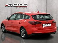 Używany Ford Focus Titanium 120 KM (88 kW) 2022 Czerwony Kombi