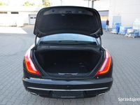 Używany Jaguar XJ 300 KM (220 kW) 2017 Czarny Sedan/Limuzyna