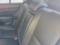używany Toyota Avensis 2,2 6 BIEGOWA