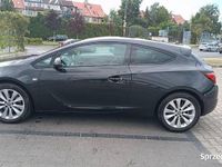 Używany Opel Astra 2014 Czarny Hatchback