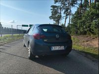 Używany Opel Astra 120 KM (88 kW) 2011 Niebieski Hatchback