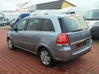 używany Opel Zafira 1.9dm 120KM 2007r. 165 000km