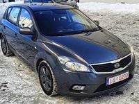 Używany Kia Ceed 109 KM (80 kW) 2010 Szary Hatchback