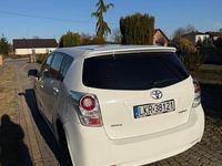 Używany Toyota Verso 2009 Biały Minivan