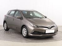 Używany Toyota Auris 99 KM (72 kW) 2017 Szary Hatchback