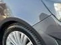 Używany Opel Meriva 140 KM (102 kW) 2011 Szary (metalik) Minivan