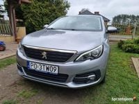 Używany Peugeot 308 2018 Srebrny Sedan/Limuzyna
