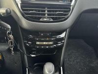 Używany Peugeot 2008 2016 Srebrny SUV