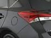 używany Toyota Auris Historia serwisowa Navi Klimatyzacja Podgrzewane fotele Bluetooth