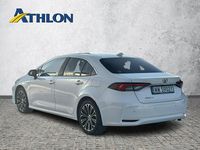 Używany Toyota Corolla 125 KM (91 kW) 2021 Biały (metalik) Sedan/Limuzyna