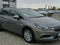 używany Opel Astra 1.4dm 150KM 2016r. 83 543km