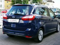 używany Ford Grand C-Max 1.5dm 120KM 2017r. 182 000km