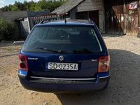 Używany VW Passat 2001 Granatowy Kombi