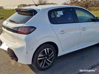 Używany Peugeot 208 101 KM (74 kW) 2023 Biały Hatchback