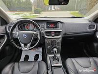 Używany Volvo V40 2015 Czarny Kombi