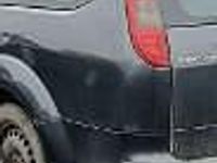 Używany Ford Focus 90 KM (66 kW) 2007 Czarny Kombi