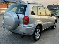 używany Toyota RAV4 2dm 150KM 2003r. 151 000km