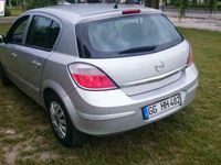 używany Opel Astra 1.6dm 105KM 2004r. 91 000km