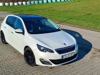 Używany Peugeot 308 Allure 125 KM (91 kW) 2013 Biały Hatchback