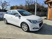 Używany Hyundai i20 2015 Biały Kombi