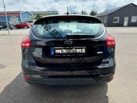 Używany Ford Focus 125 KM (91 kW) 2015 Czarny Hatchback