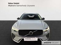 Używany Volvo XC60 250 KM (183 kW) 2024 Szary SUV