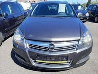 Używany Opel Astra 110 KM (80 kW) 2011 Szary Kombi