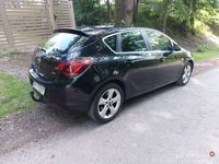 Używany Opel Astra Cosmo 2010 Czarny Hatchback