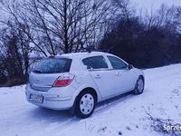 używany Opel Astra od 12 lat w jednych rękach.