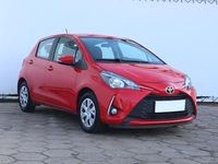Używany Toyota Yaris 112 KM (82 kW) 2017 Czerwony Hatchback