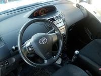 używany Toyota Yaris 1,3 benzyna