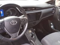 używany Toyota Auris Hybrid 