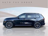 Używany BMW X7 M Sport 530 KM (389 kW) 2025 Czarny szafir metalizowany SUV