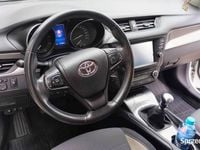 Używany Toyota Avensis Premium 143 KM (105 kW) 2016 Biały Sedan/Limuzyna