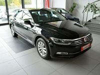 używany VW Passat sedan (limuzyna)