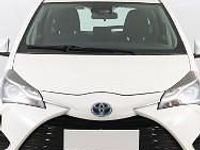 Używany Toyota Yaris 101 KM (74 kW) 2020 Biały Hatchback