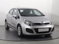 Używany Kia Rio 109 KM (80 kW) 2014 Srebrny Hatchback