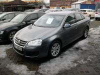 Używany VW Jetta 105 KM (77 kW) 2006 Szary Sedan/Limuzyna