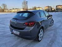 używany Opel Astra 6dm 180KM 2010r. 227 000km