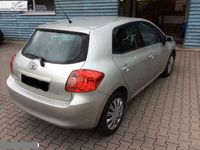 używany Toyota Auris 1.6dm 125KM 2007r. 125 000km