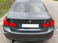 Używany BMW 318 2012